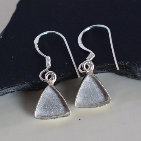 Triangle Collet for Earrings