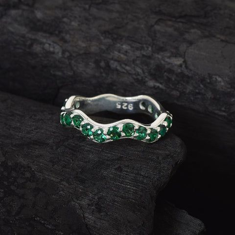 Chrome Diopside Wave Eternity Band